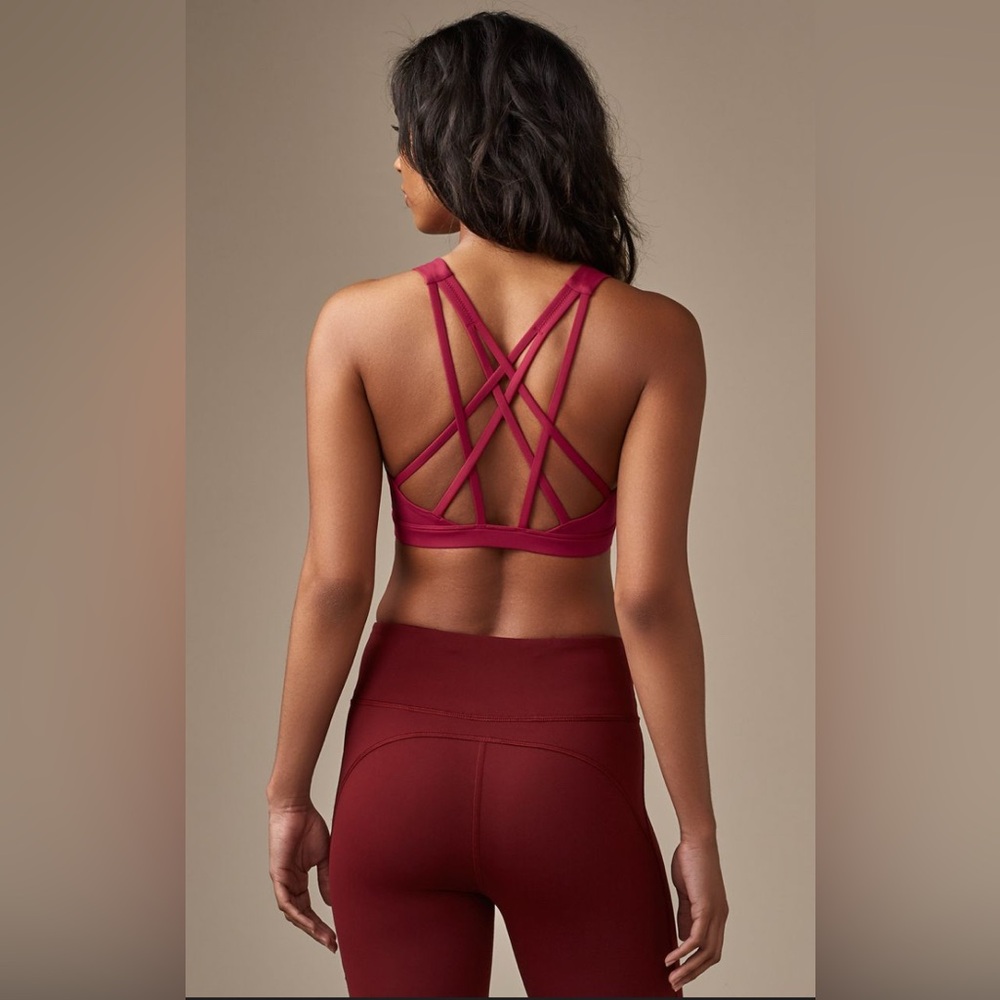 Lululemon Free To Be Serene Bra, Women’s 10, Red, Workout & Yoga Sports Bra
